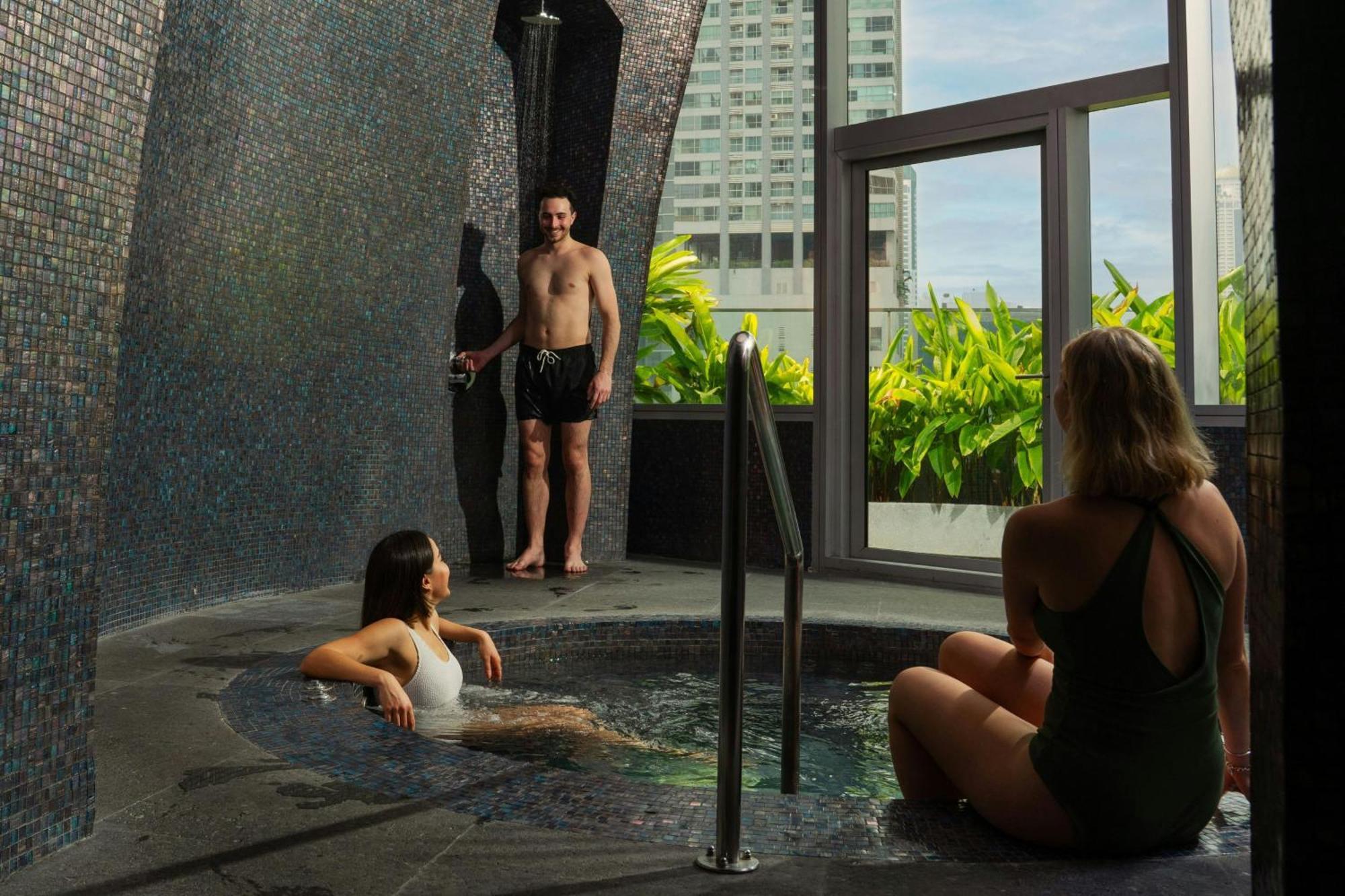 W Bangkok Hotel Екстер'єр фото