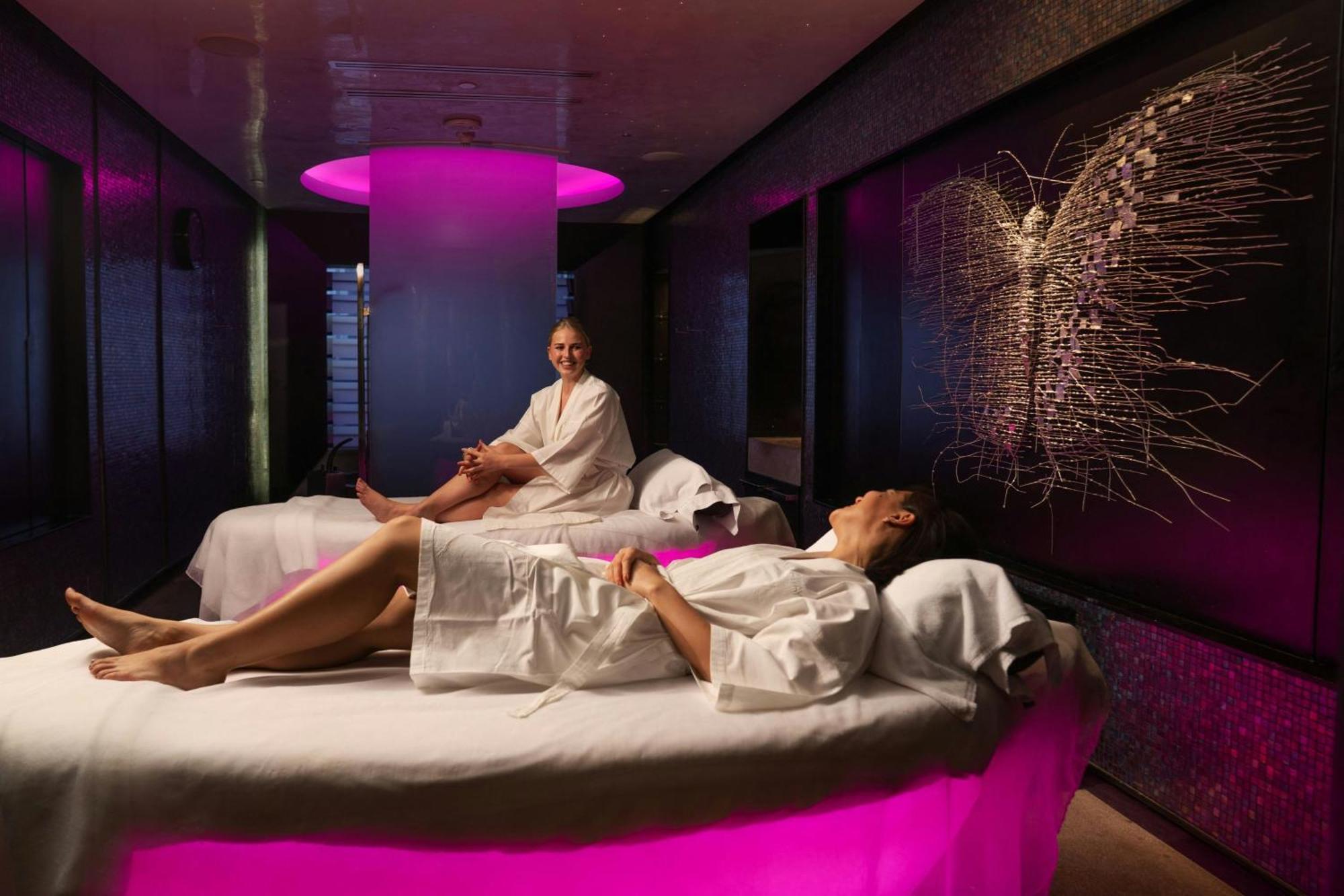 W Bangkok Hotel Екстер'єр фото